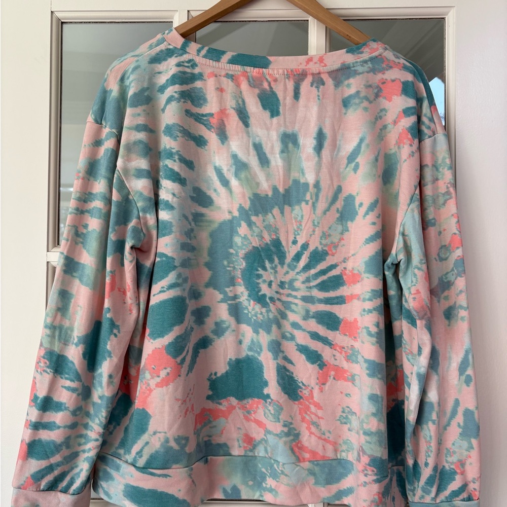 Adyson Parker Tie-Dye Kangaroo Pouch Crew Neck Sweater 1X - Picture 2 of 4